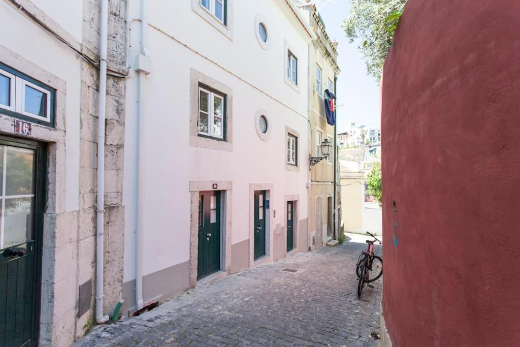 Sao Vicente IV - Eco-Flat With French Balcony & View Appartement Lissabon Buitenkant foto